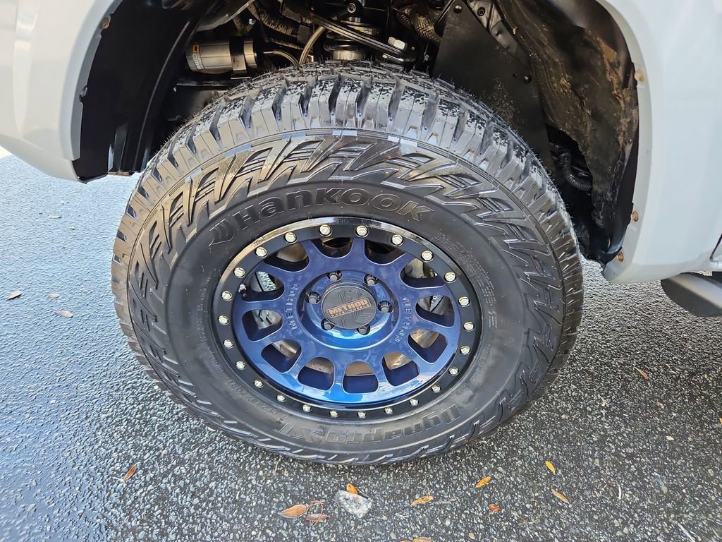 Used 2019 Toyota Tacoma TRD Sport image 30