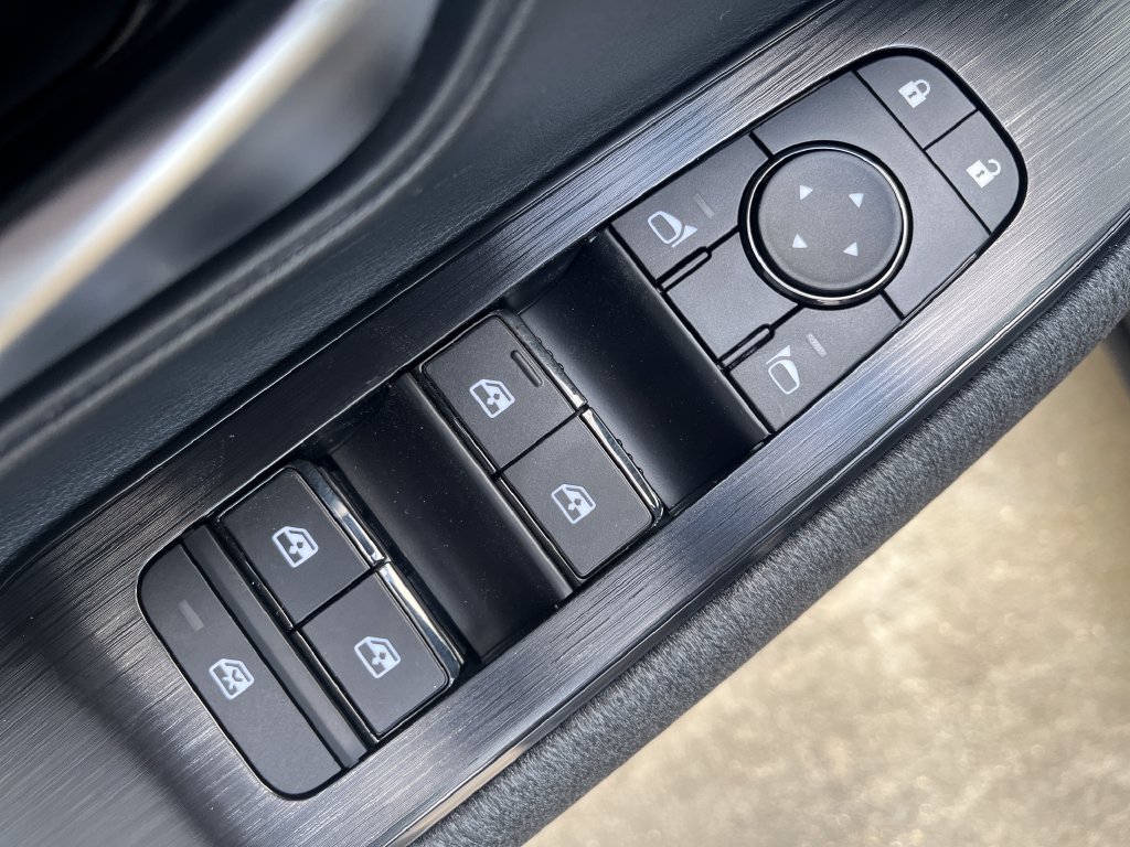 New 2027 Nissan Kicks SV AWD/4WD image 11