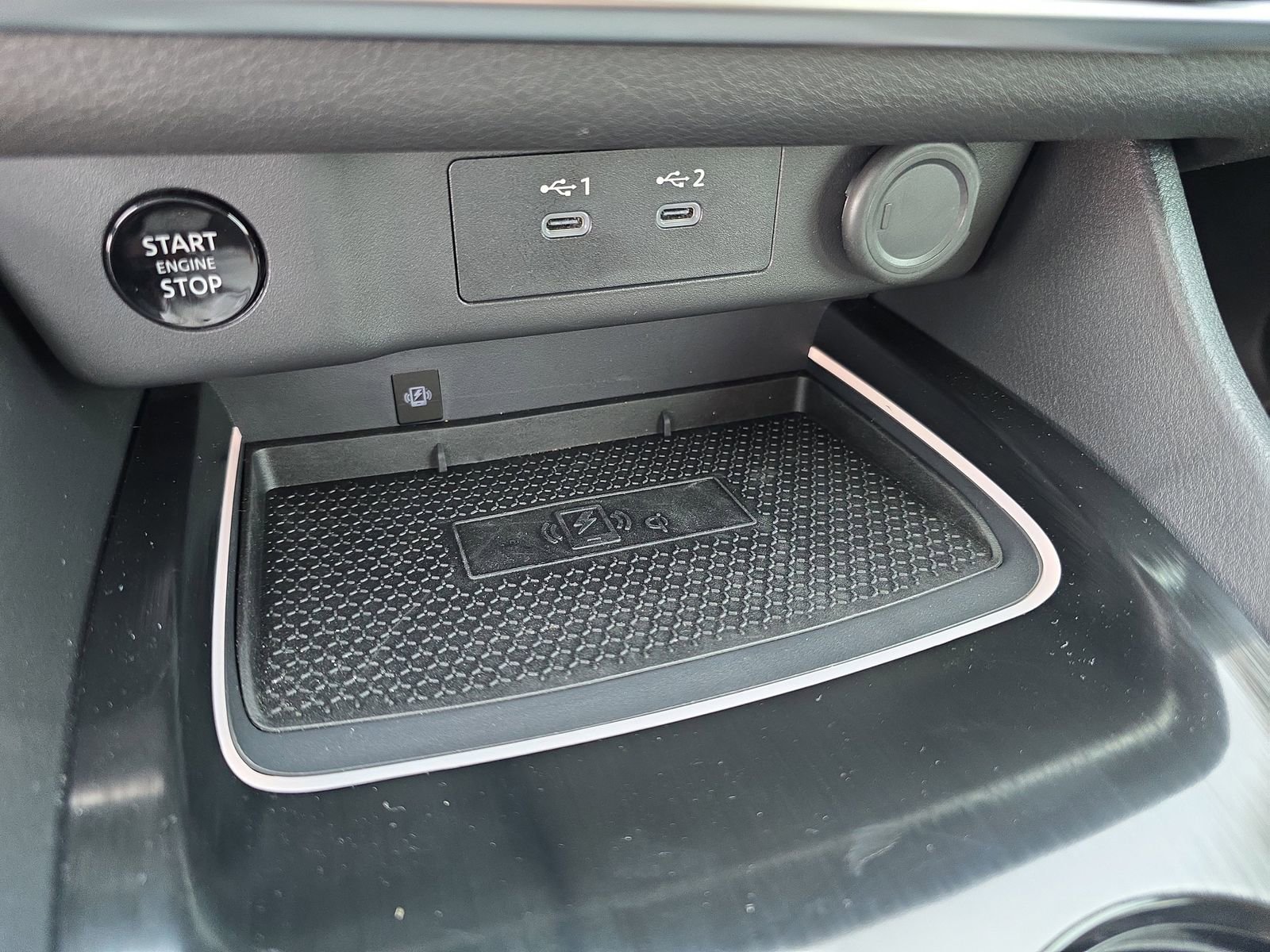 Used 2024 Nissan Rogue SL w/ SL Premium Package image 21