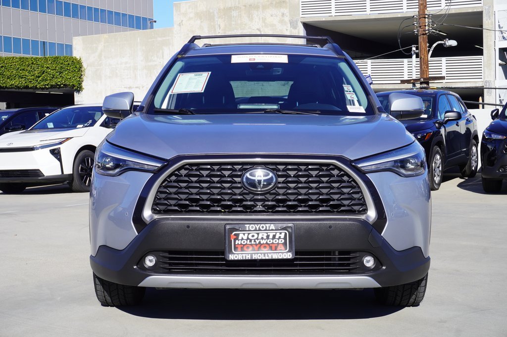 Certified 2022 Toyota Corolla Cross XLE image 2