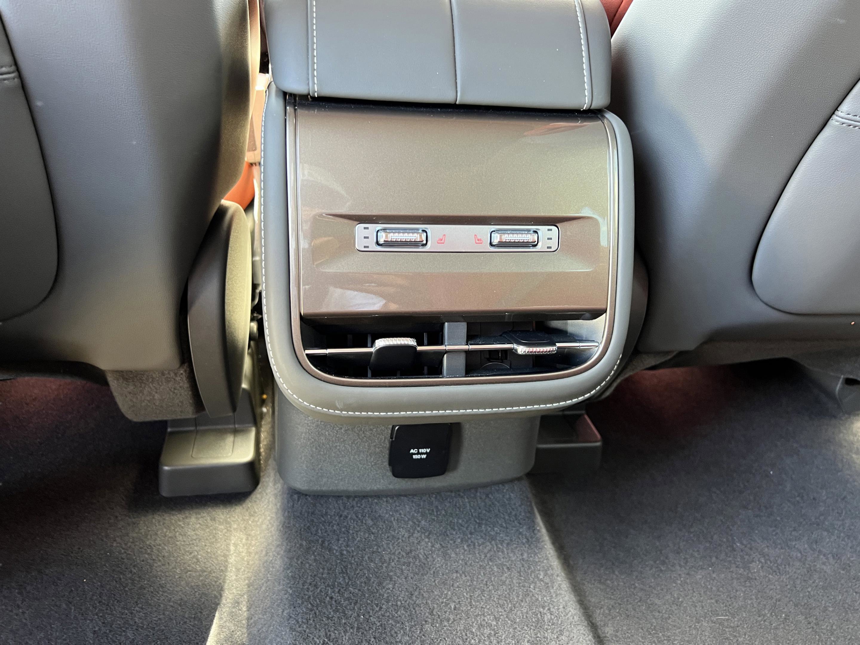 New 2025 Lincoln Nautilus Black Label w/ Jet Appearance Package image 23