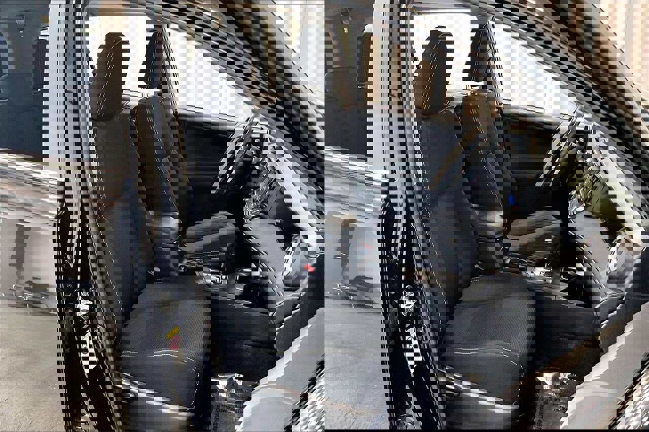 Used 2016 Toyota RAV4 XLE image 6