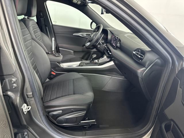 Used 2024 Dodge Hornet R/T w/ R/T Blacktop Package image 28