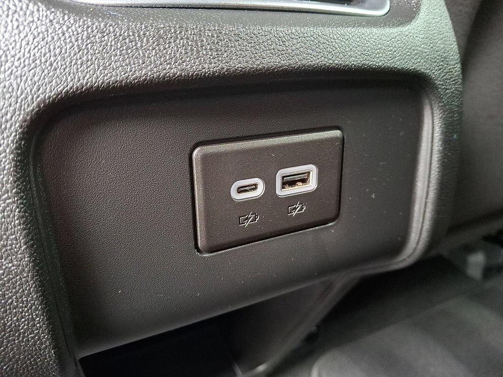 Used 2023 Chevrolet Blazer LT AWD/4WD image 13