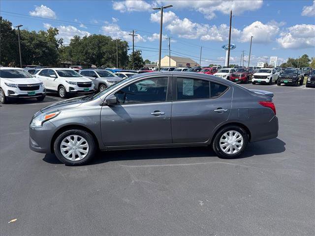 Used 2019 Nissan Versa SV image 10