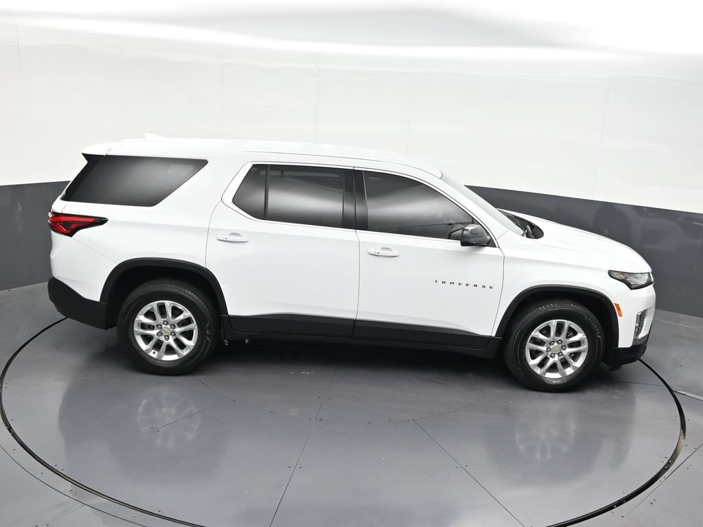 Used 2023 Chevrolet Traverse LS FWD image 25