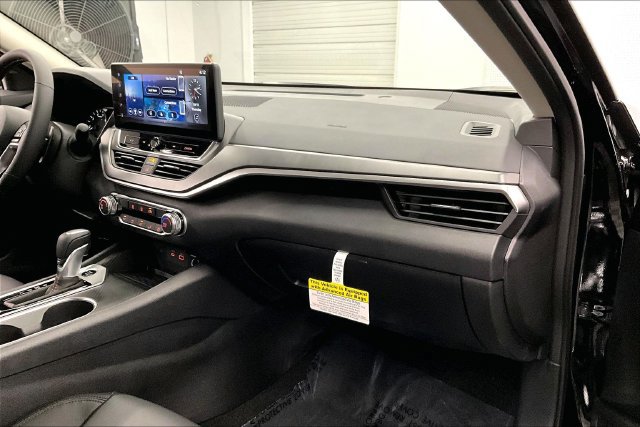 New 2026 Nissan Altima 2.5 SR FWD image 36