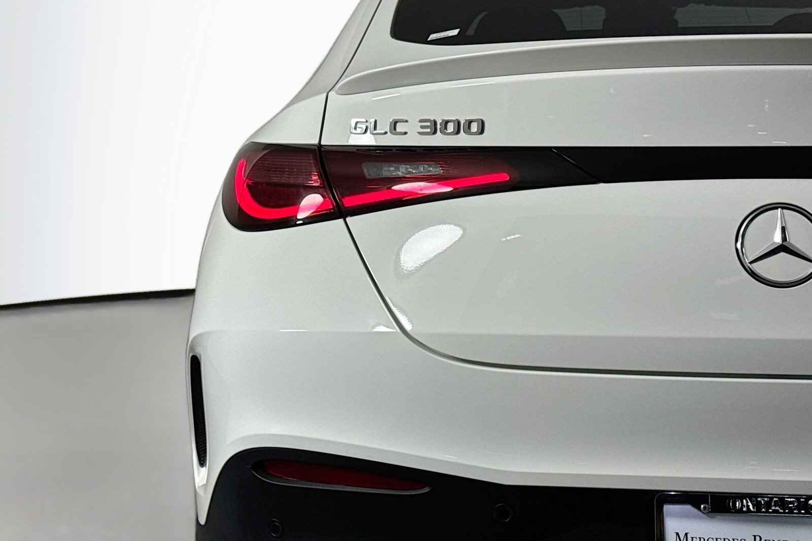 Certified 2025 Mercedes-Benz GLC 300 4MATIC image 15