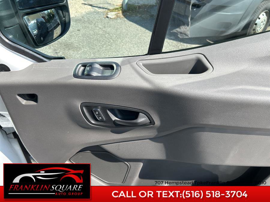 Used 2022 Ford Transit 350 XLT image 22