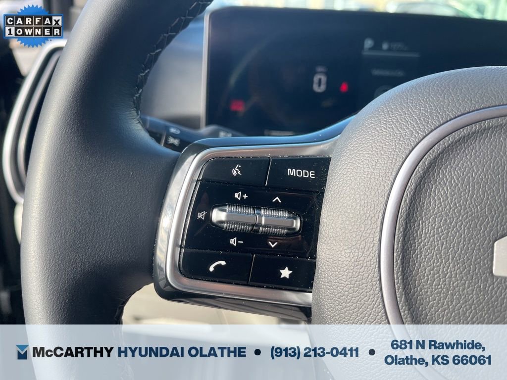 Used 2025 Kia Sorento S image 28