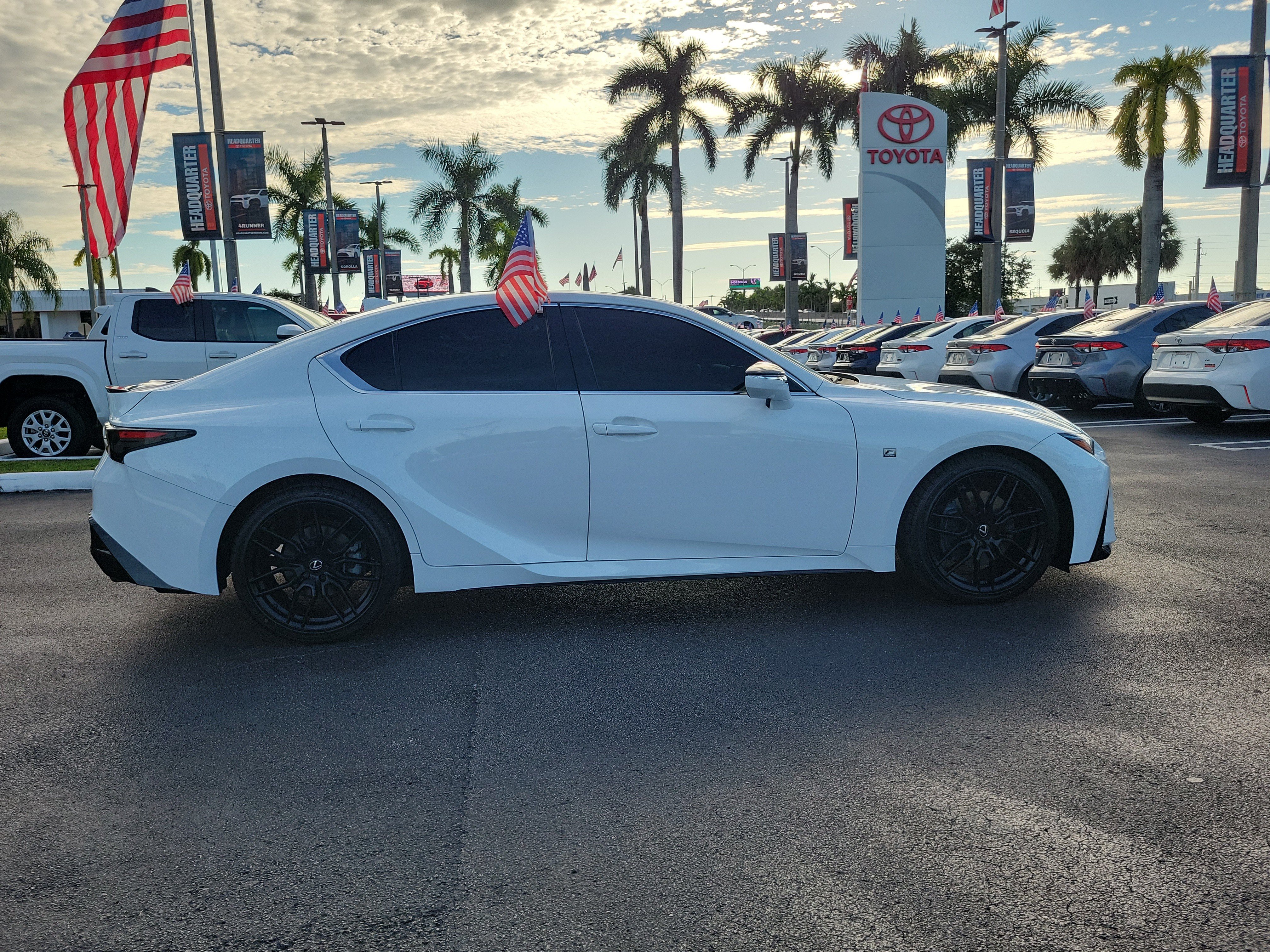 Used 2023 Lexus IS 350 F Sport RWD image 13
