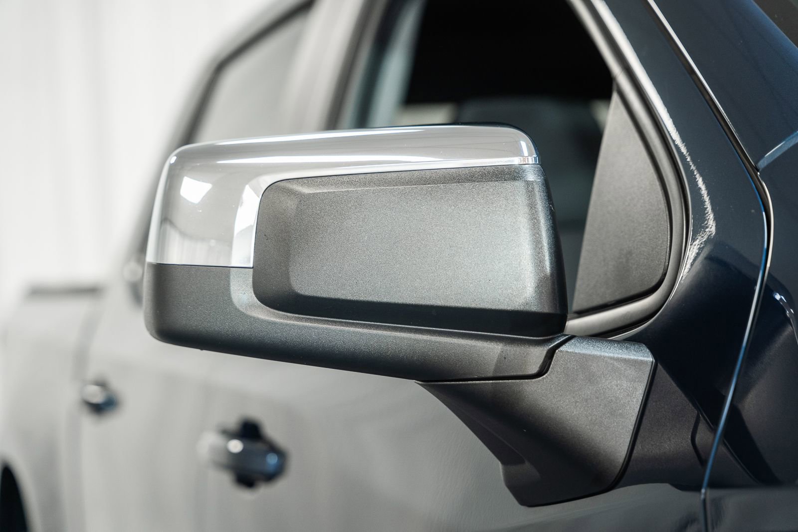 Used 2020 Chevrolet Silverado 1500 LT w/ All-Star Edition AWD/4WD image 18