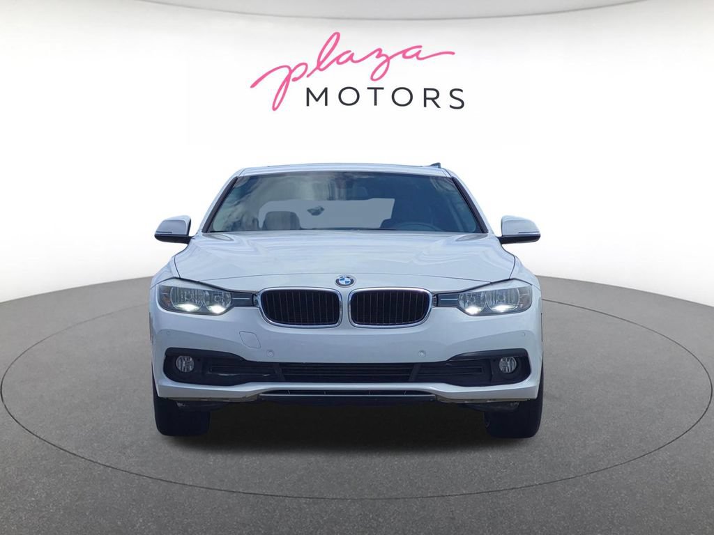 Used 2016 BMW 320i Sedan RWD image 2