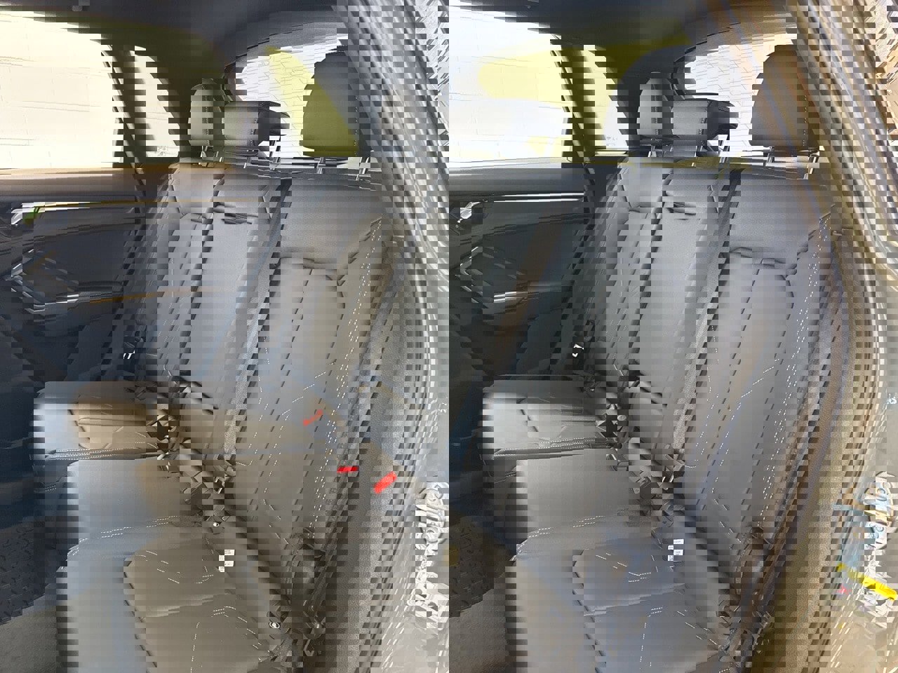 New 2025 Audi Q3 2.0T Premium image 42