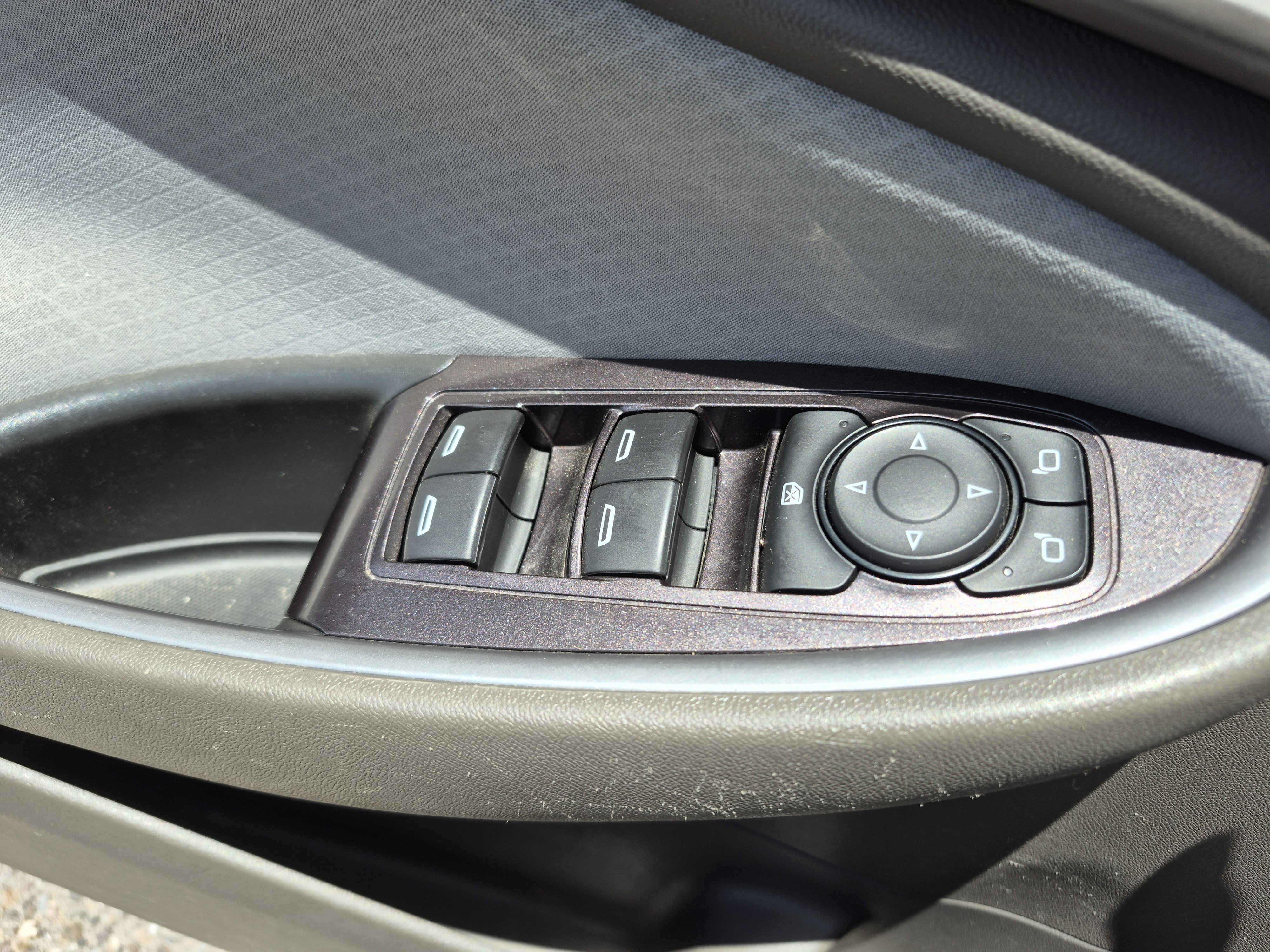 Used 2023 Chevrolet Malibu LS FWD image 13