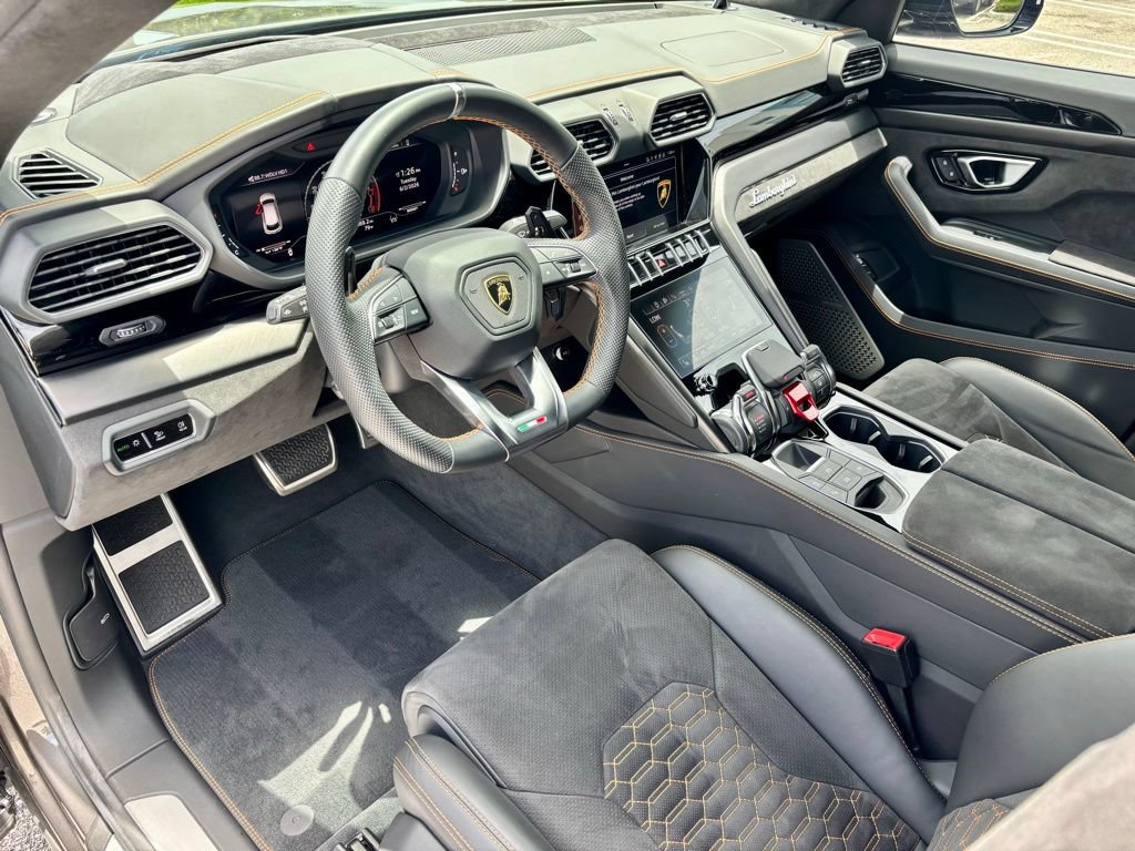 Used 2024 Lamborghini Urus S AWD/4WD image 18