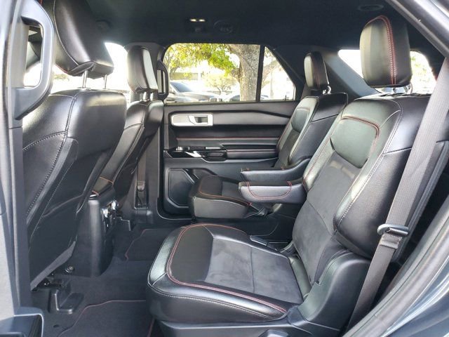 Certified 2022 Ford Explorer ST-Line image 10