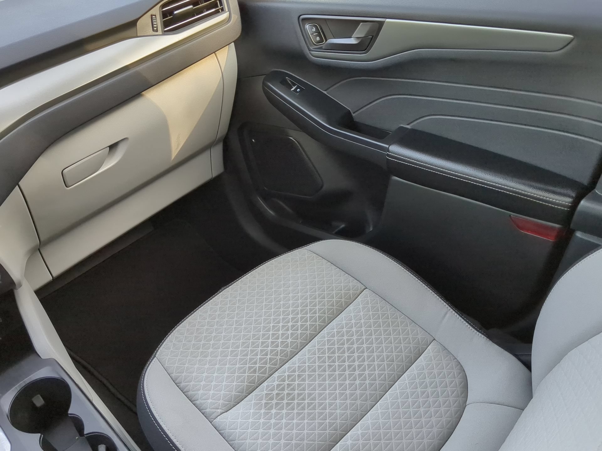 Certified 2024 Ford Escape Active FWD image 53