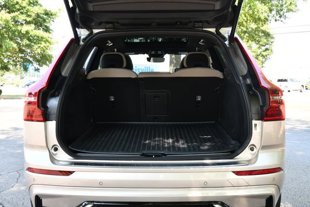 Used 2026 Volvo XC60 B5 Plus AWD/4WD image 31