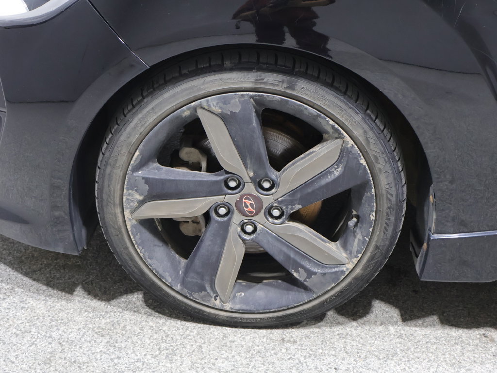 Used 2014 Hyundai Veloster Turbo FWD image 19