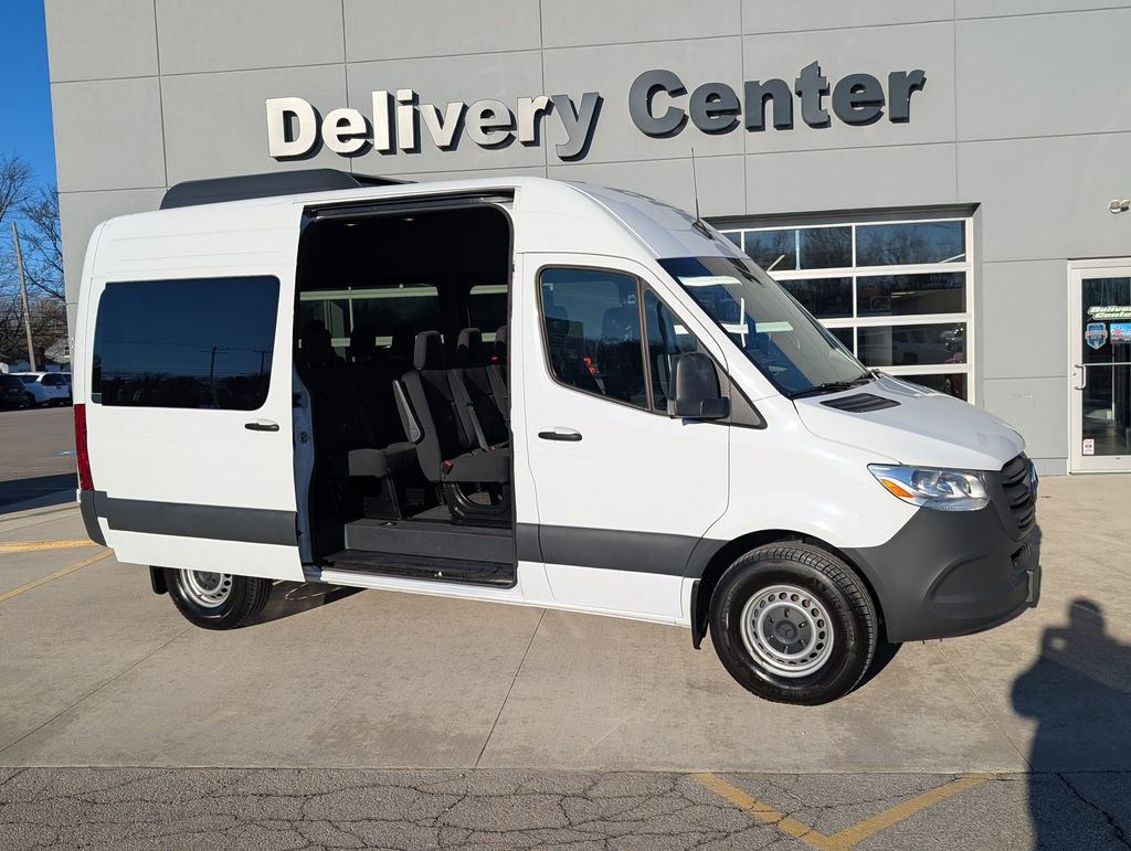 Used 2024 Mercedes-Benz Sprinter 2500 image 4