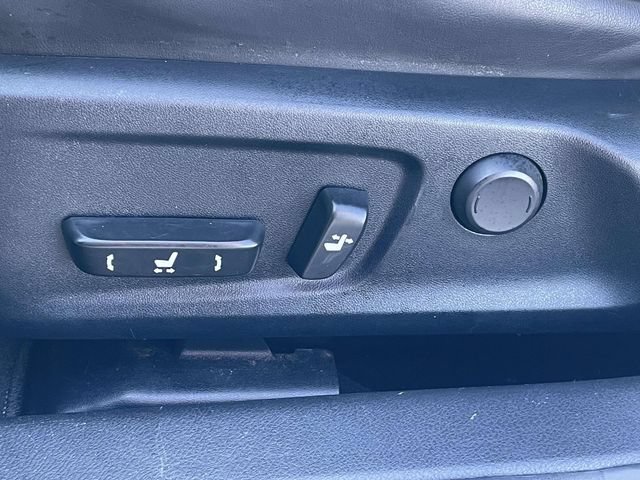 Used 2016 Lexus IS 350 w/ F Sport Package RWD image 17