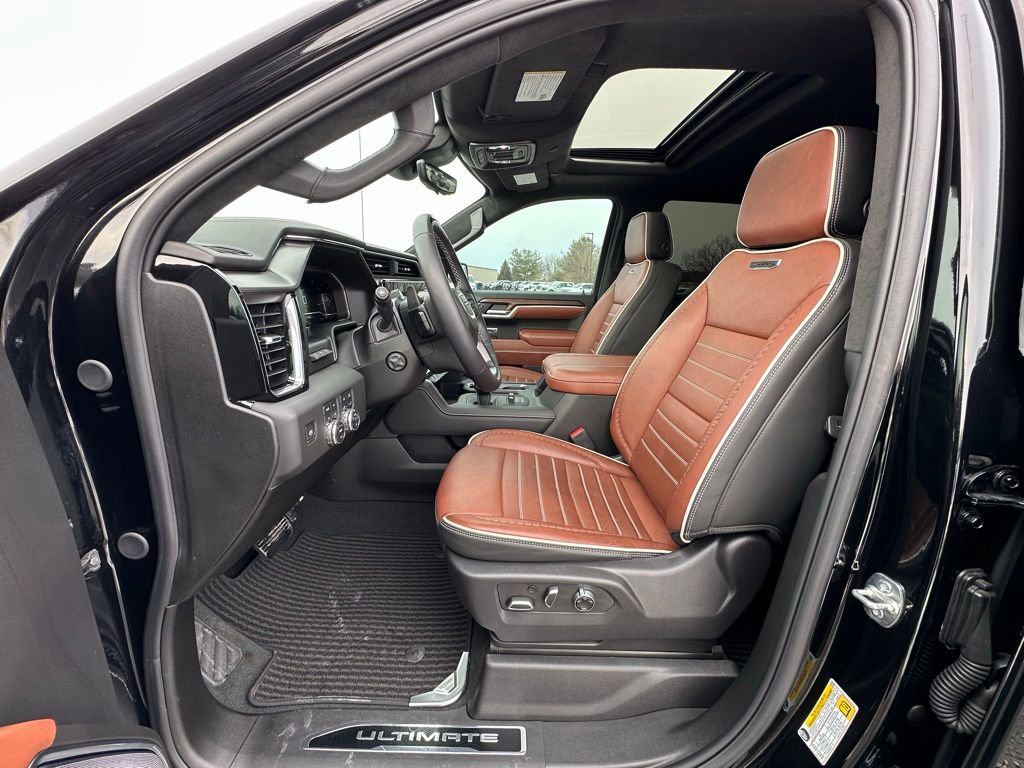 Used 2025 GMC Sierra 1500 Denali Ultimate image 2