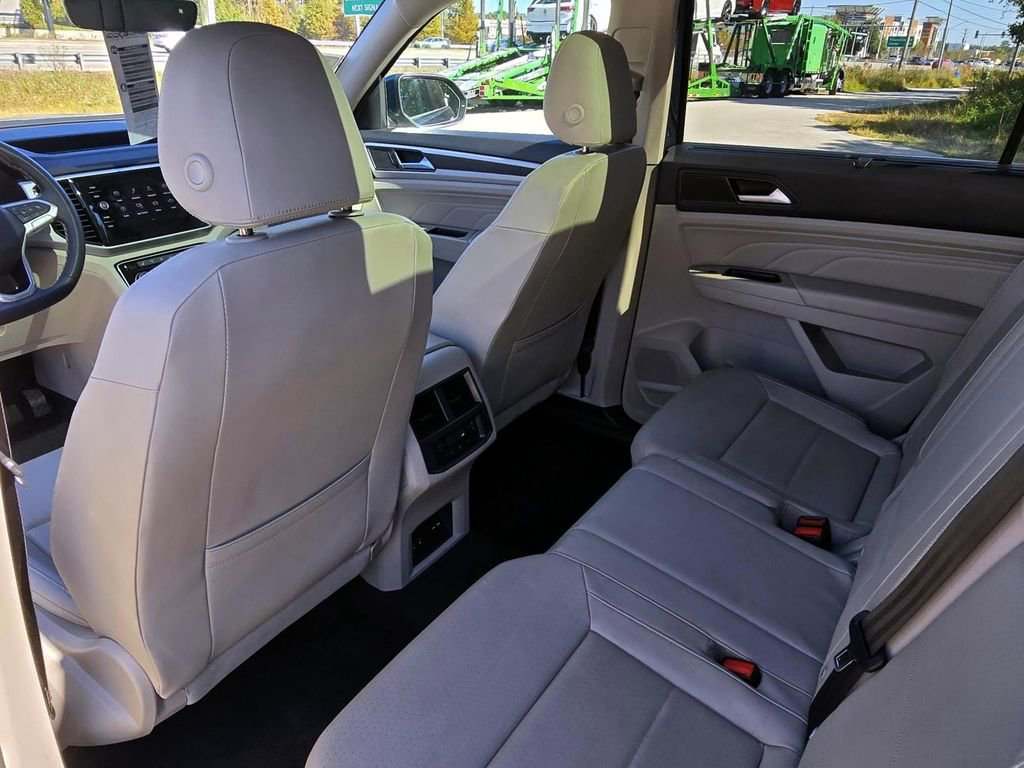 Used 2023 Volkswagen Atlas SE w/ Panoramic Sunroof Package image 26