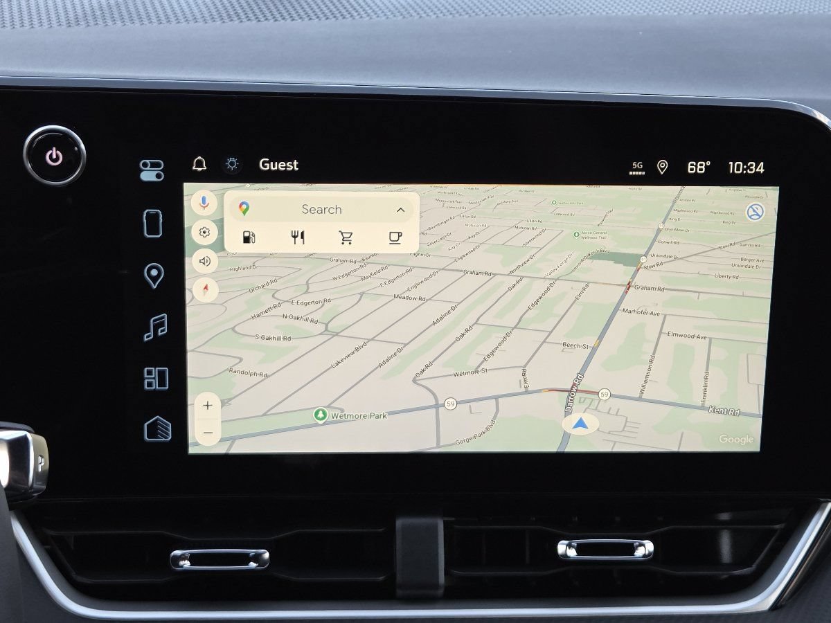 New 2027 Chevrolet Equinox LT w/ Midnight Edition FWD image 4