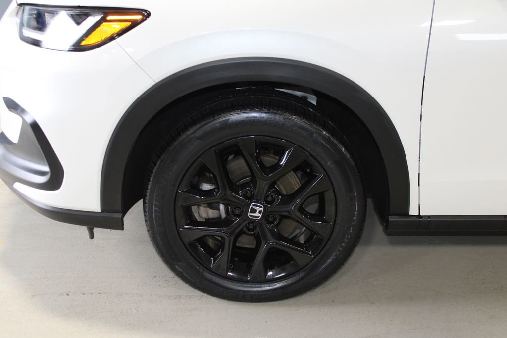 Used 2023 Honda HR-V Sport image 6