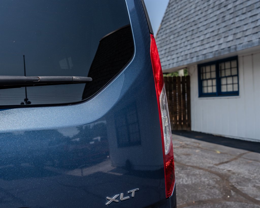 Used 2019 Ford Transit Connect XLT image 11
