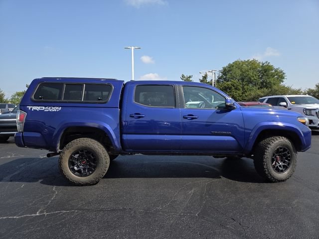 Used 2022 Toyota Tacoma TRD Sport w/ TRD Premium Sport Package AWD/4WD image 20