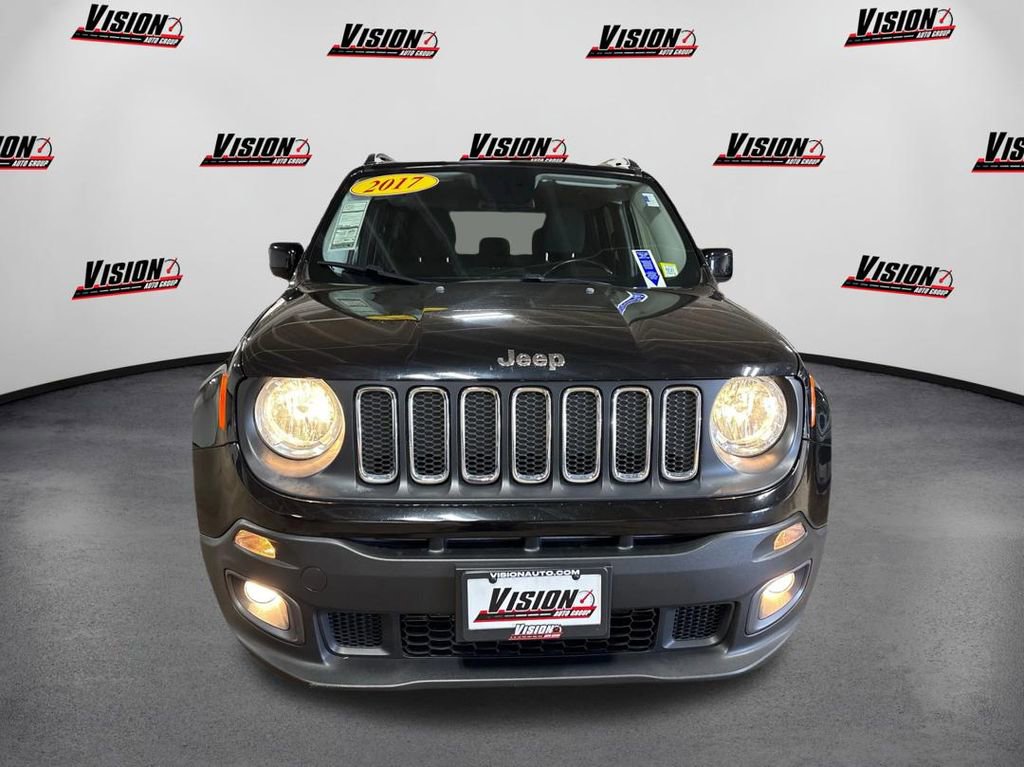 Used 2017 Jeep Renegade Latitude w/ Cold Weather Group image 2