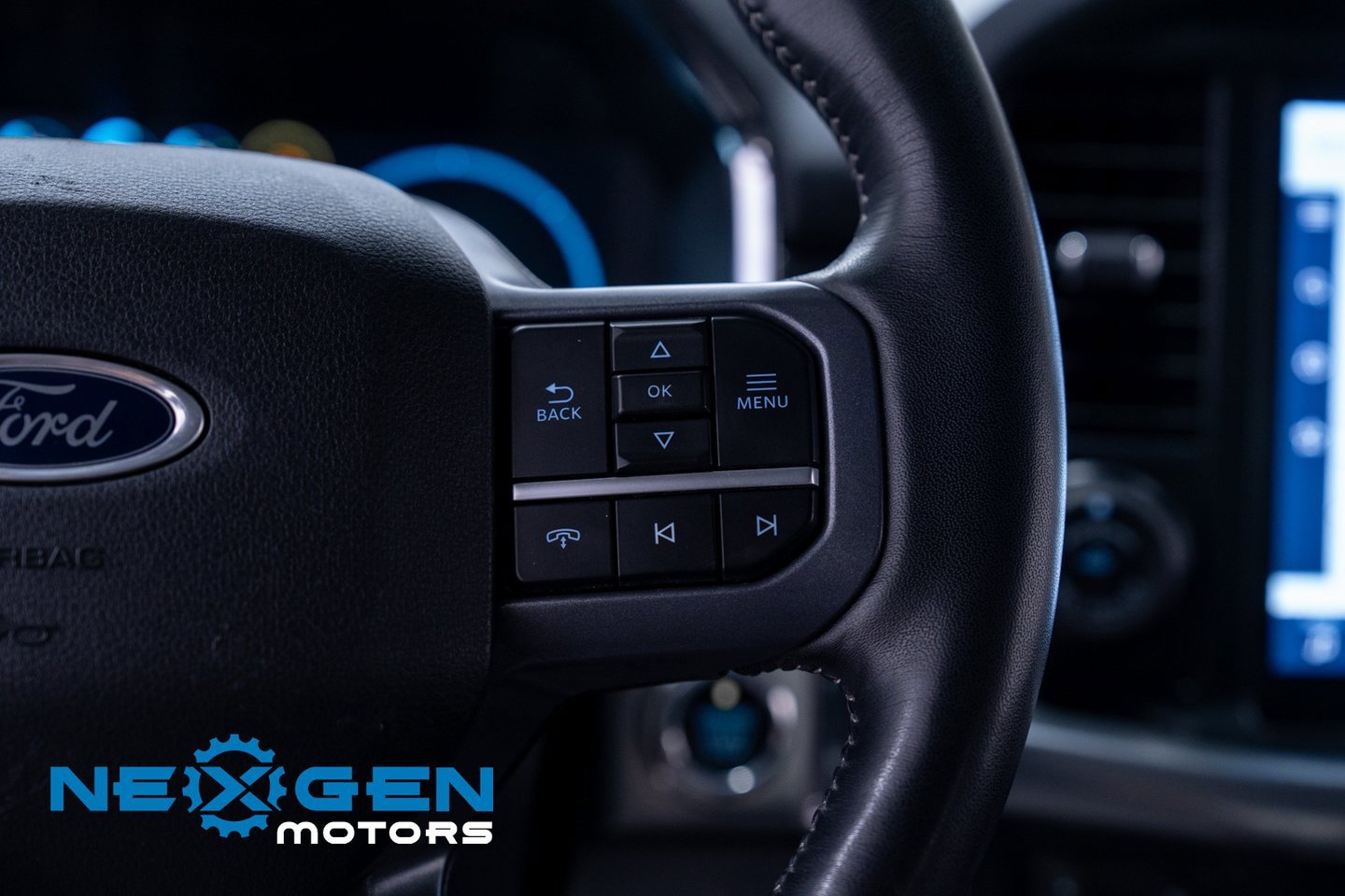 Used 2023 Ford F150 Lariat w/ Trailer Tow Package image 20