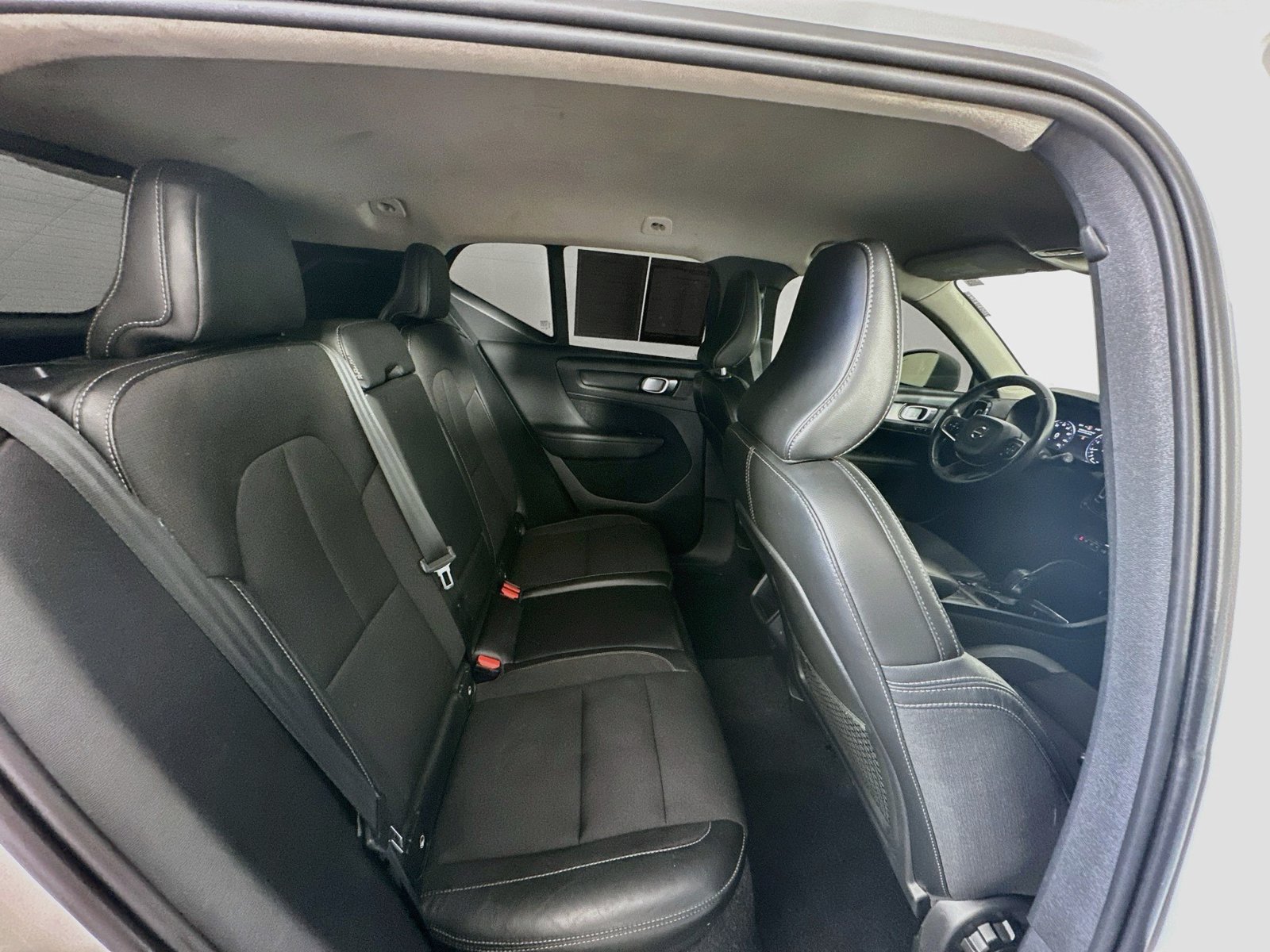 Used 2020 Volvo XC40 T5 Momentum AWD/4WD image 25