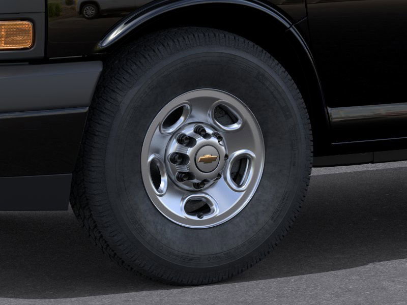 New 2026 Chevrolet Express 2500 Extended w/ Driver Convenience Package image 10