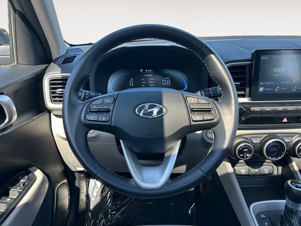 Certified 2025 Hyundai Venue SEL FWD image 14
