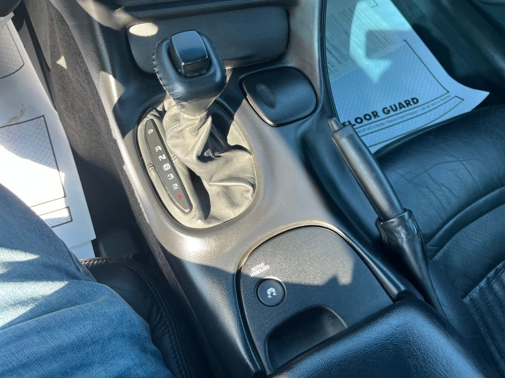 Used 1999 Chevrolet Corvette Coupe w/ Memory Pkg image 13