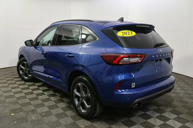 Used 2023 Ford Escape ST-Line Select w/ Tech Pack #1 AWD/4WD image 8