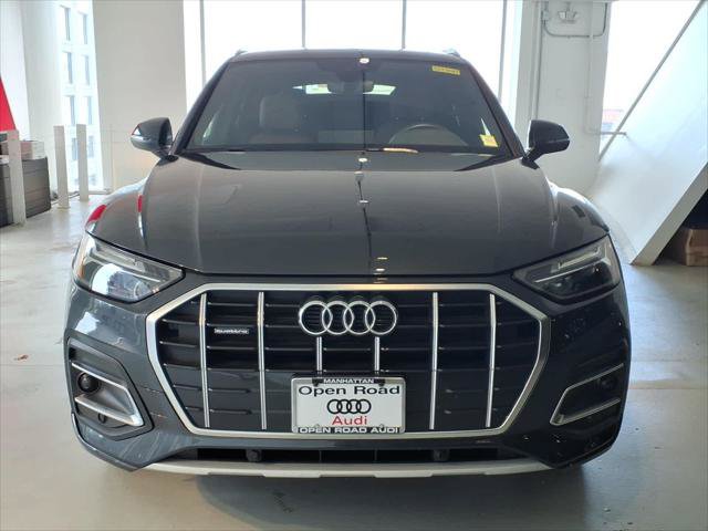 Certified 2024 Audi Q5 Premium w/ Convenience Package AWD/4WD image 2
