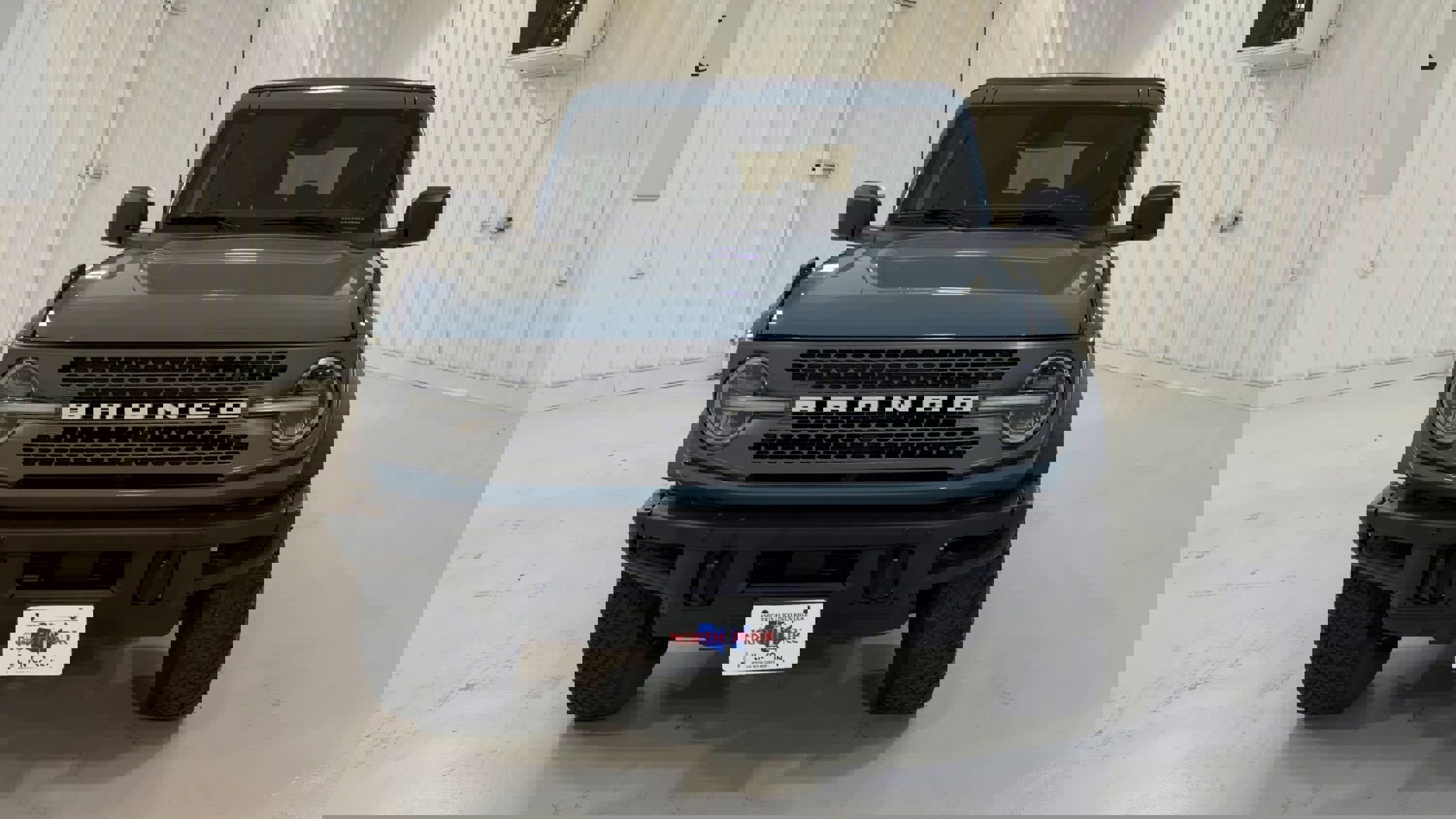 Used 2022 Ford Bronco Badlands image 4