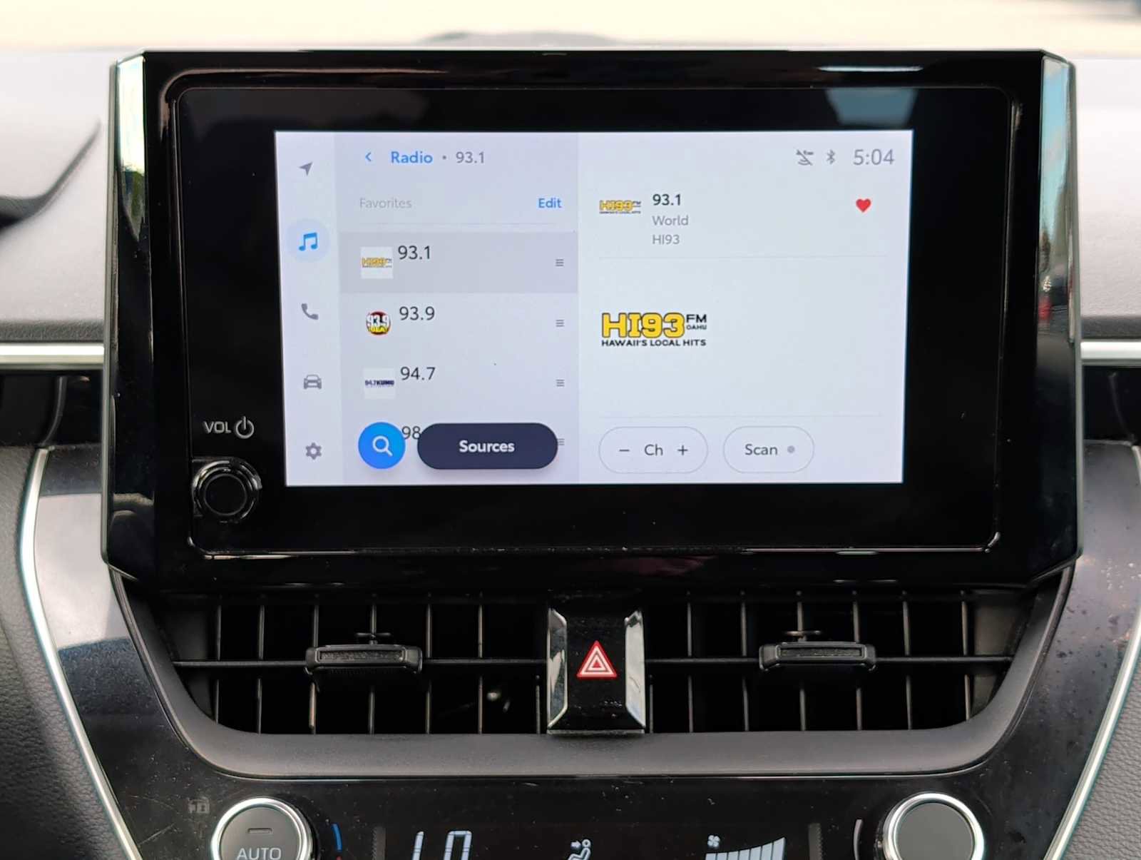 Used 2023 Toyota Corolla LE image 12