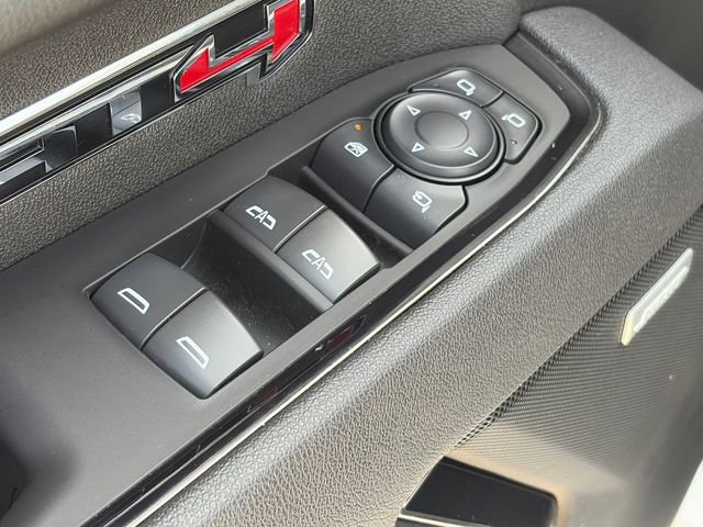 Used 2025 GMC Sierra 1500 AT4 image 19