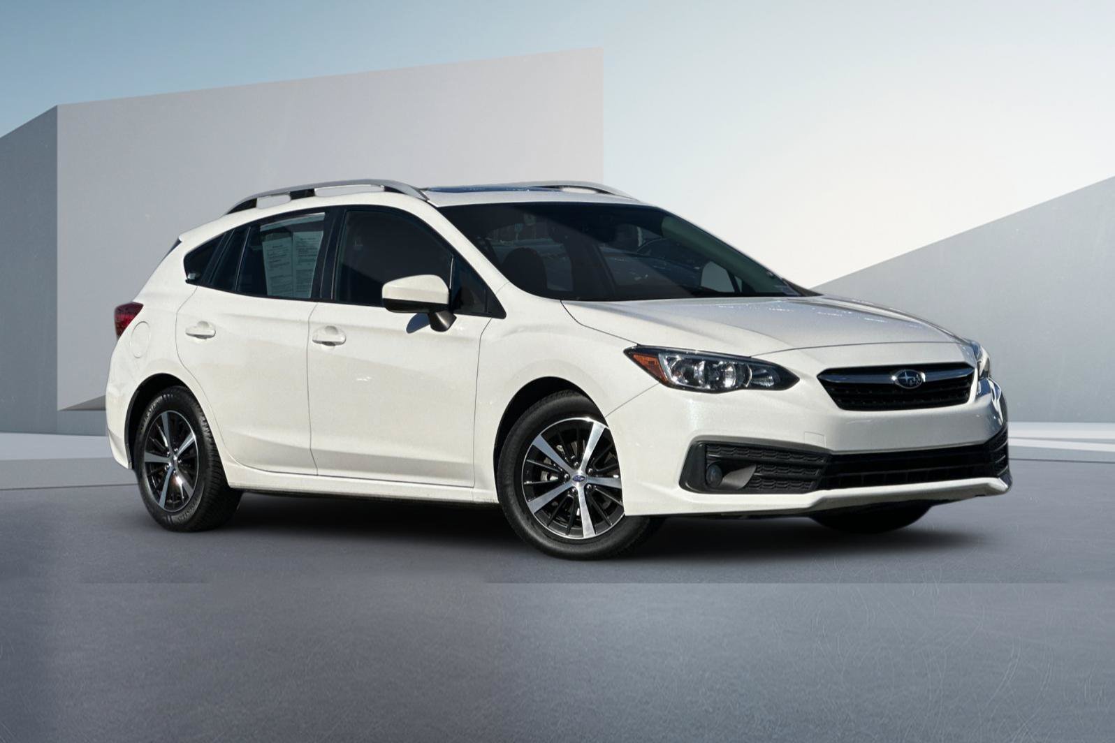 Used 2022 Subaru Impreza 2.0i Premium w/ Popular Package #3 AWD/4WD image 2