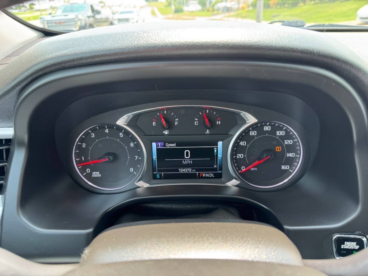 Used 2017 GMC Acadia SLT AWD/4WD image 19