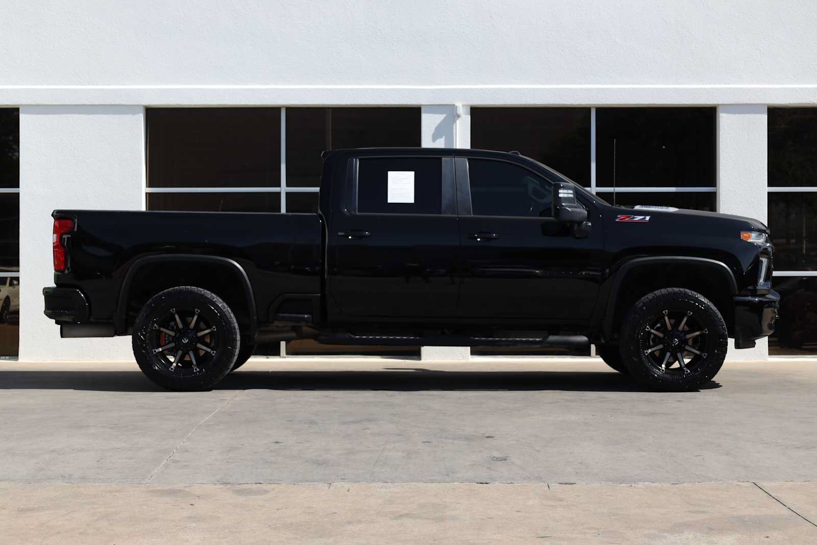 Used 2021 Chevrolet Silverado 2500 LTZ w/ LTZ Plus Package AWD/4WD image 7