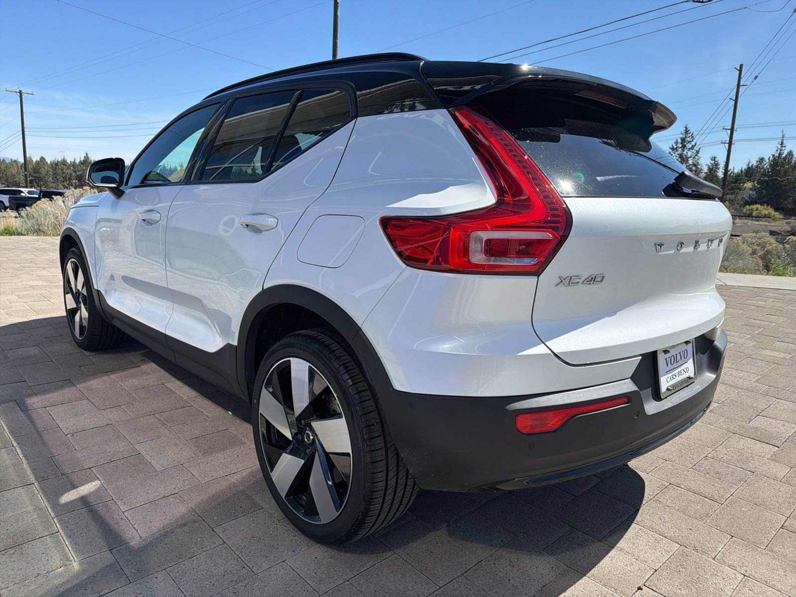 Used 2023 Volvo XC40 Recharge Ultimate w/ Protection Package Premier AWD/4WD image 5
