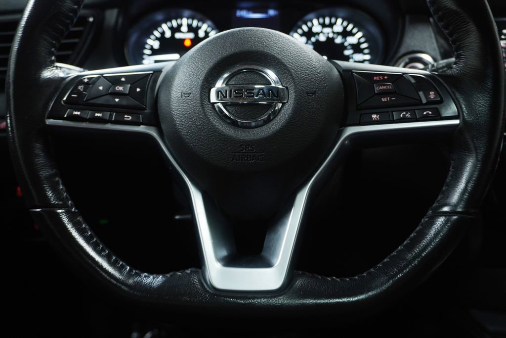 Used 2017 Nissan Rogue Sport SL w/ SL Premium Package image 15