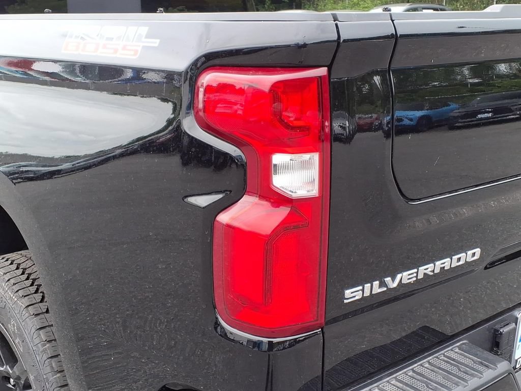 New 2026 Chevrolet Silverado 1500 LT Trail Boss w/ LT Trail Boss Premium Package AWD/4WD image 9