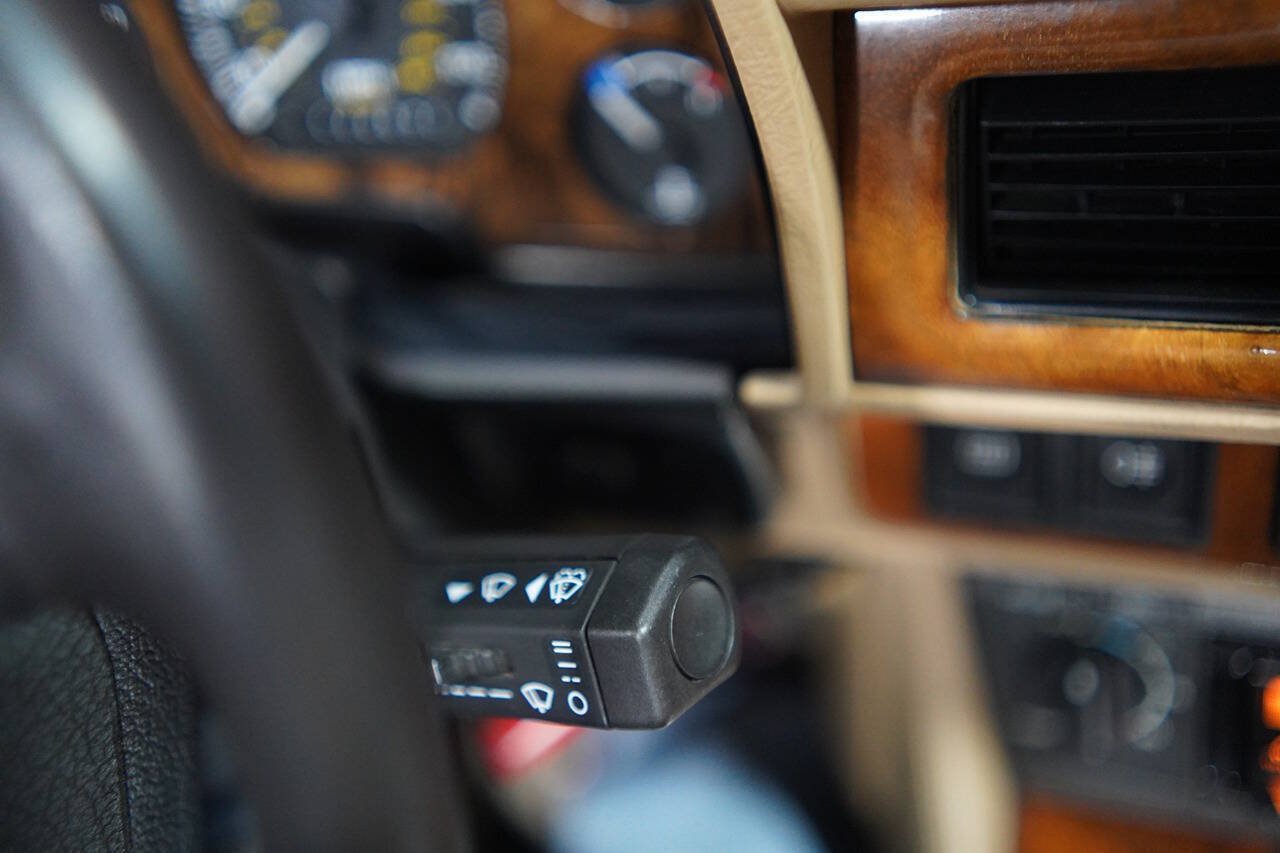 Used 1994 Jaguar XJS 4.0 Convertible RWD image 65